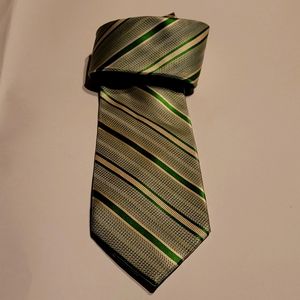 NWOT Beau Brummel tie 👔